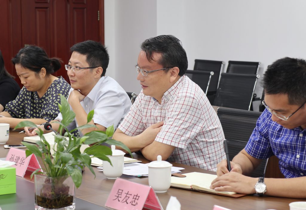 寧波國家高新區(qū)黨工委書記、管委會(huì)主任黃利琴一行蒞臨公司調(diào)研指導(dǎo)