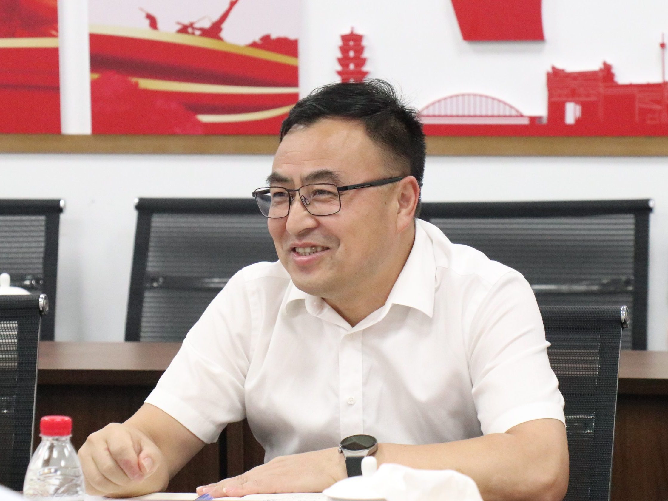 寧波高新區(qū)管委會(huì)主任、黨工委副書(shū)記徐云一行蒞臨科信調(diào)研指導(dǎo)