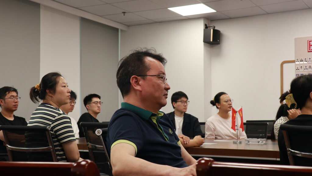 致敬偉大歷史，砥礪奮進初心｜科信聯(lián)合觀看抗戰(zhàn)勝利80周年閱兵盛況